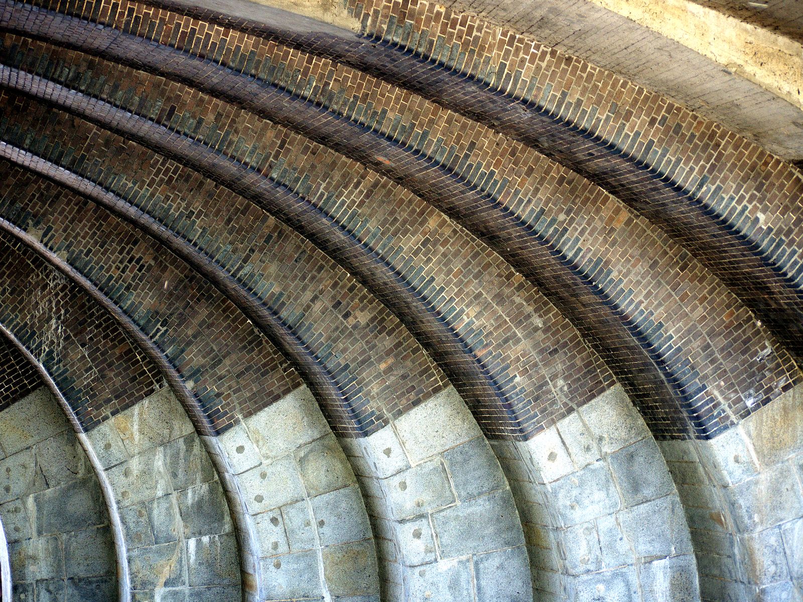 Berlin-Brueckendetail