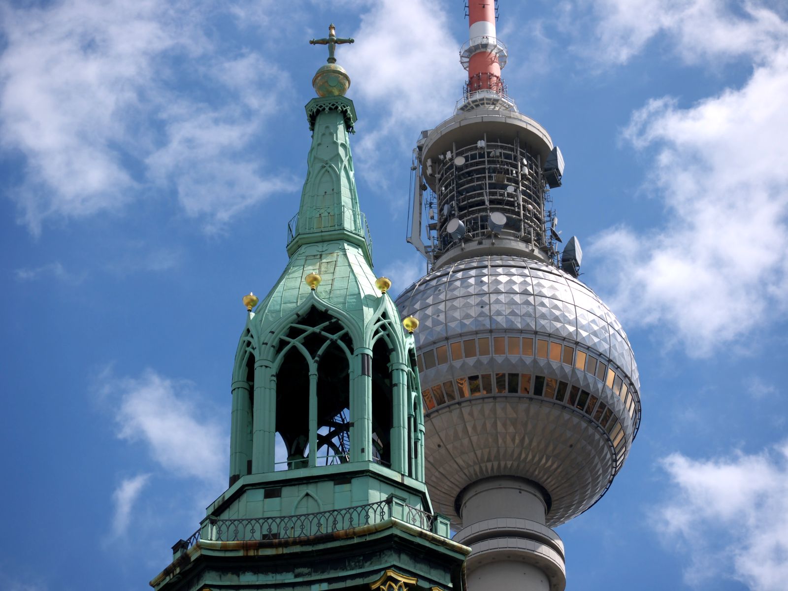 Berlin-Detail-Fernsehturm