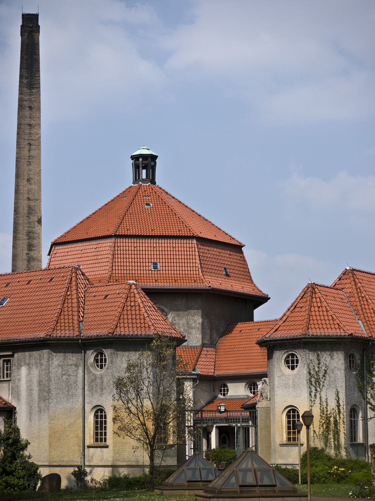 Berlin-Krematorium-Wedding-Haupthaus