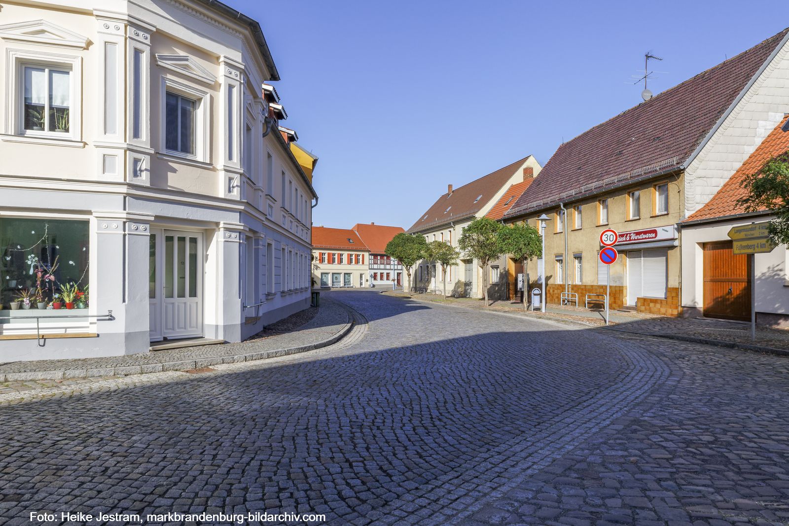 Uebigau-Torgauer Straße