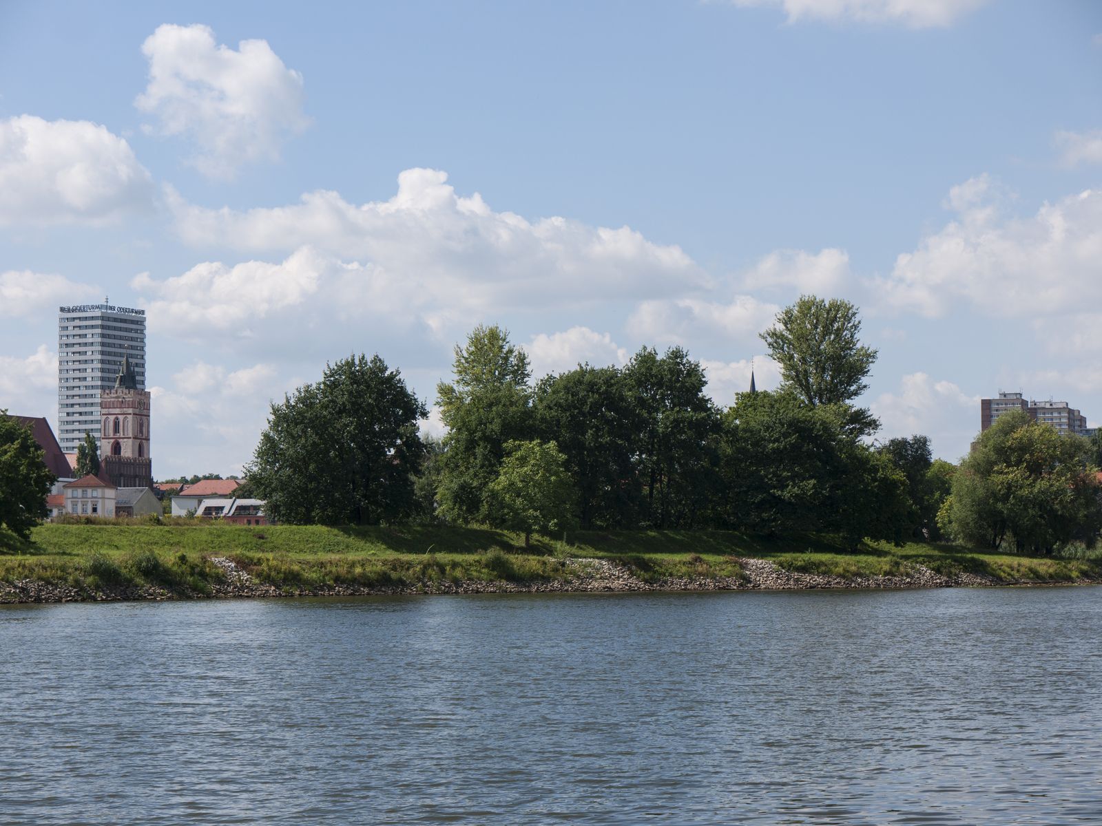 Frankfurt-Oderansicht-Oderturm