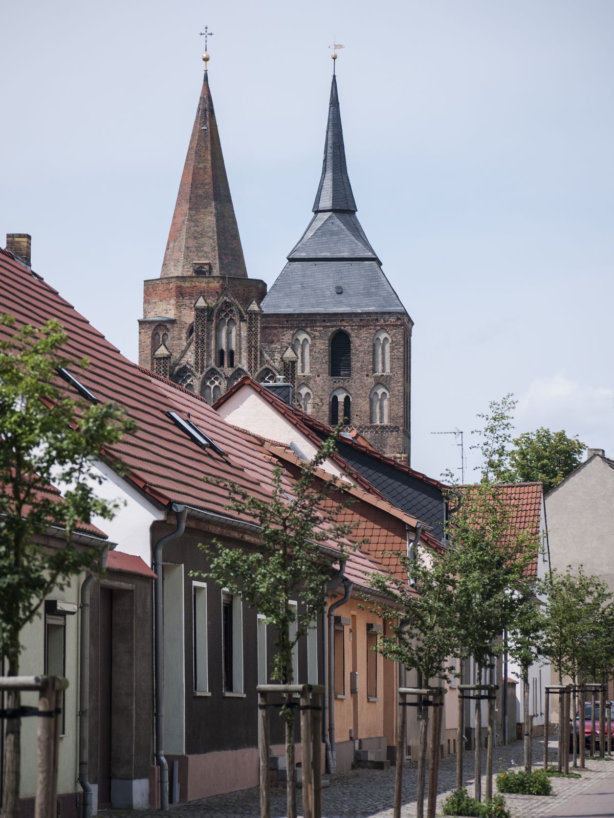 Gransee-Marienkirche-Haeuser-Tuerme