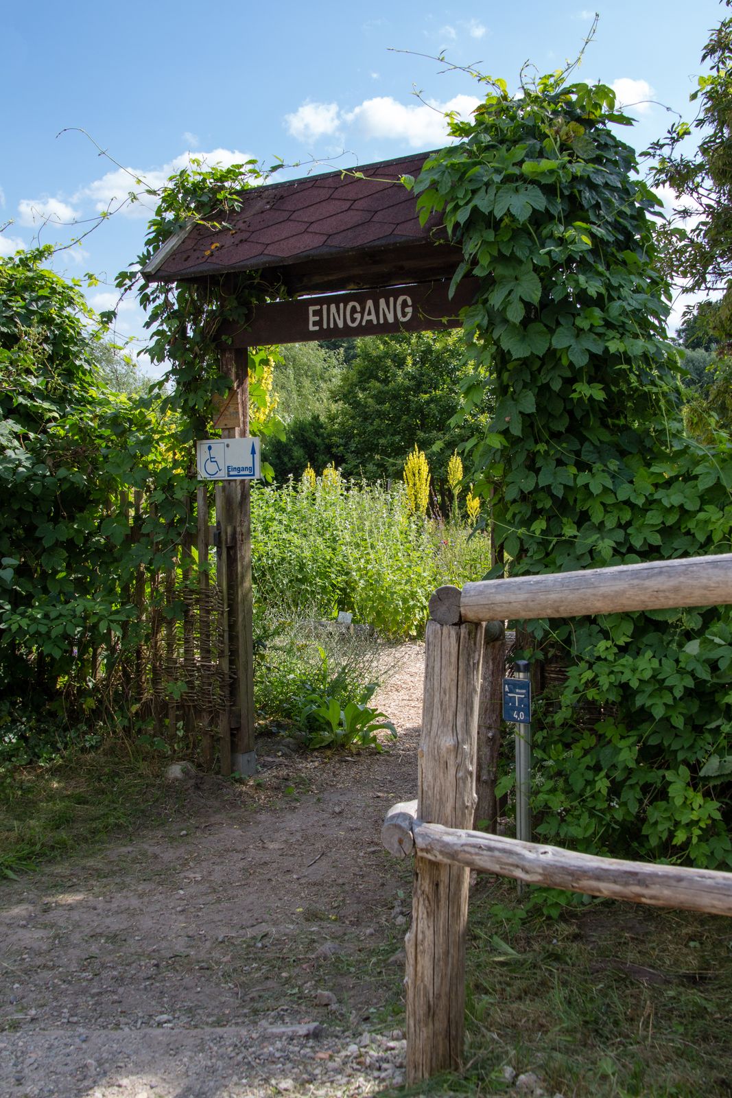 Himmelpfort-Klostergarten-Pforte