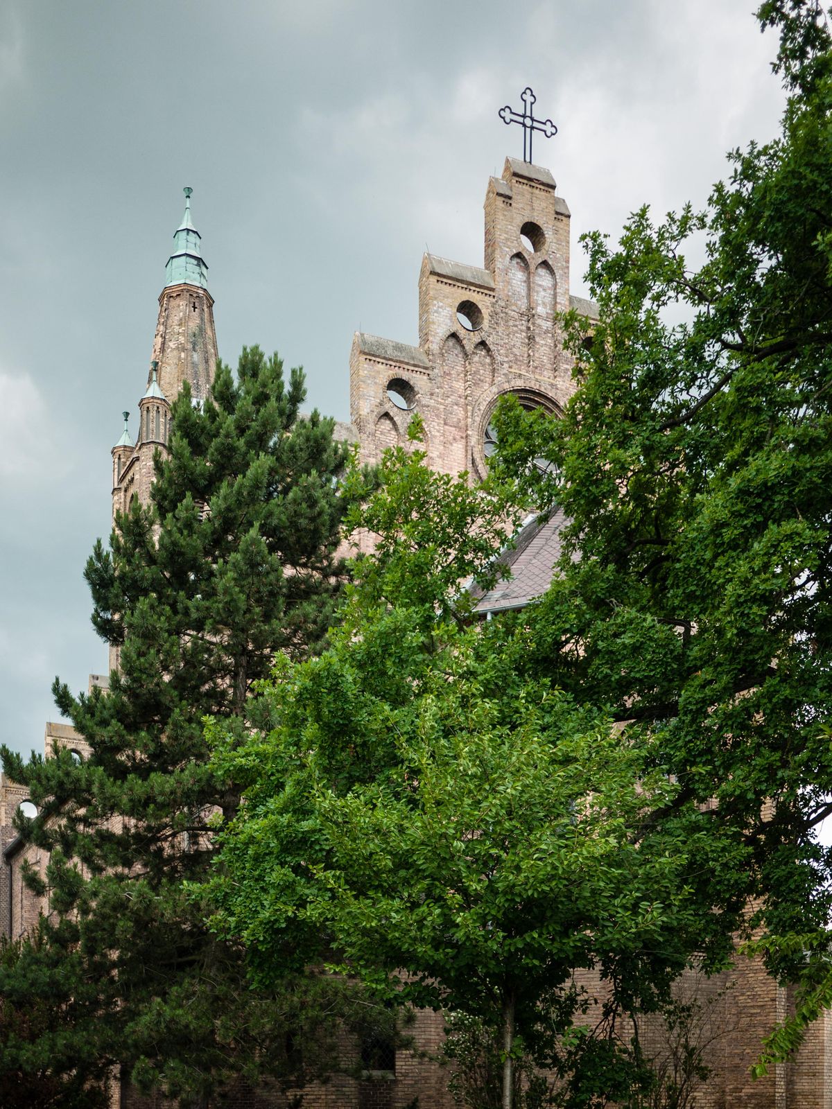 Fehrbellin-Kirche-Turm-Kreuz