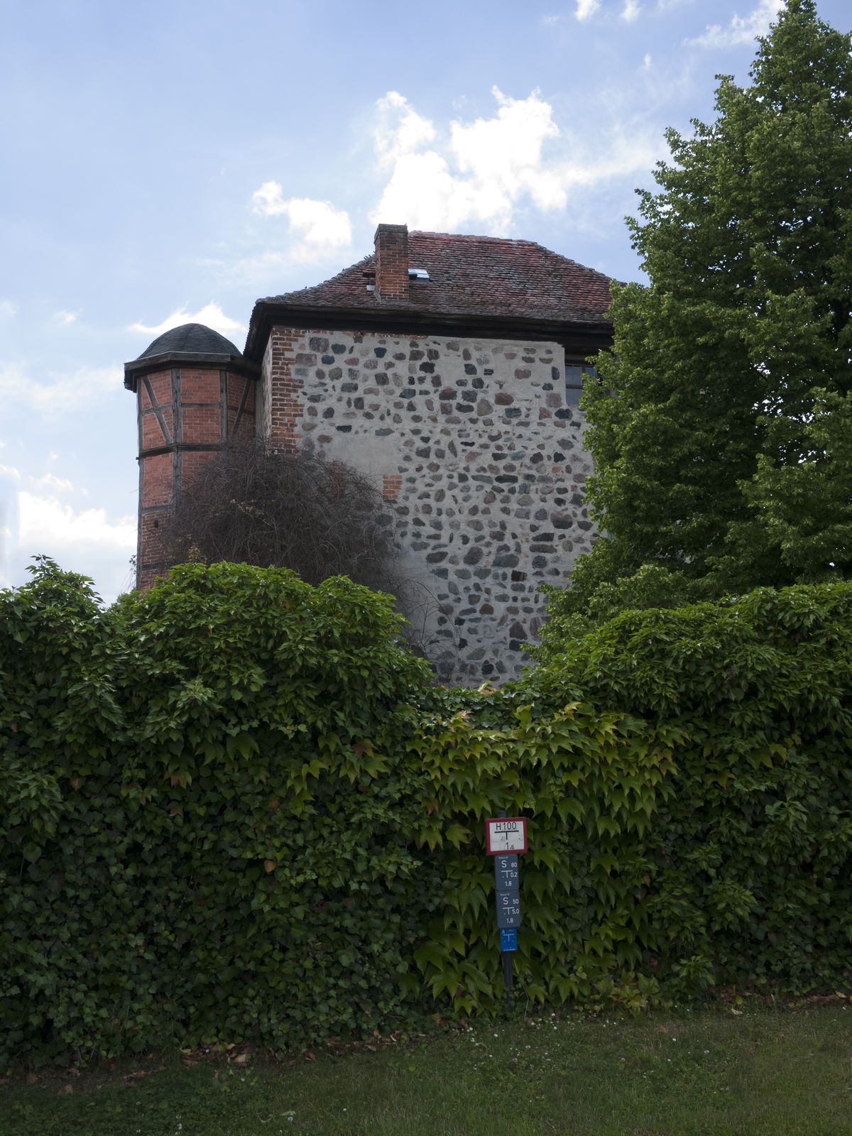 Garz-Feldsteinturm