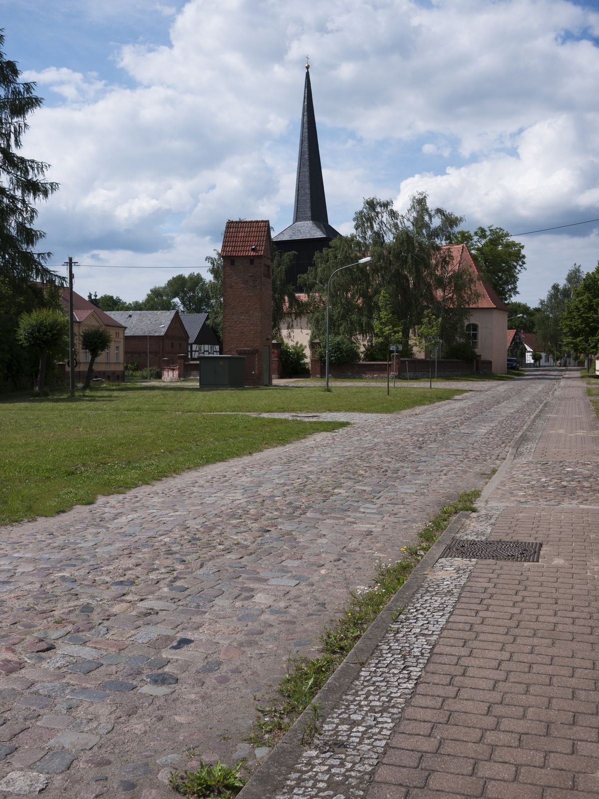 Garz-Ortsmitte-Kopfsteinstrasse