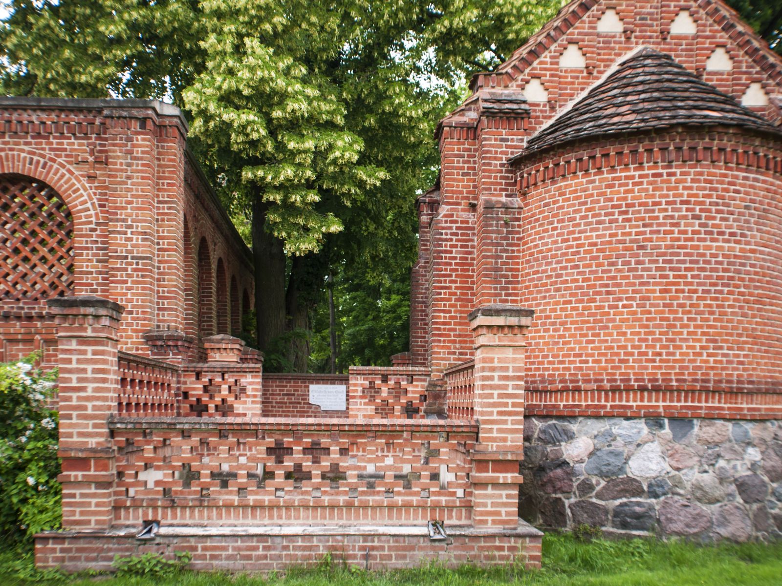 Radensleben-Hengstenberg-Mausoleum