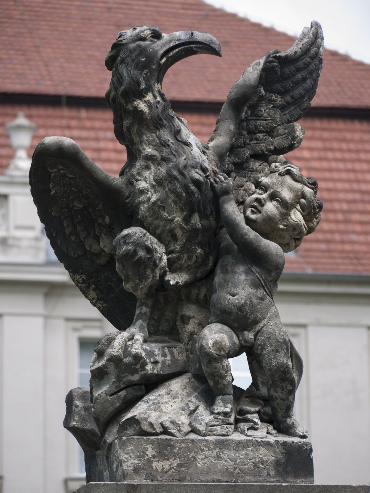 Wustrau-Schloss-Putte-Adler