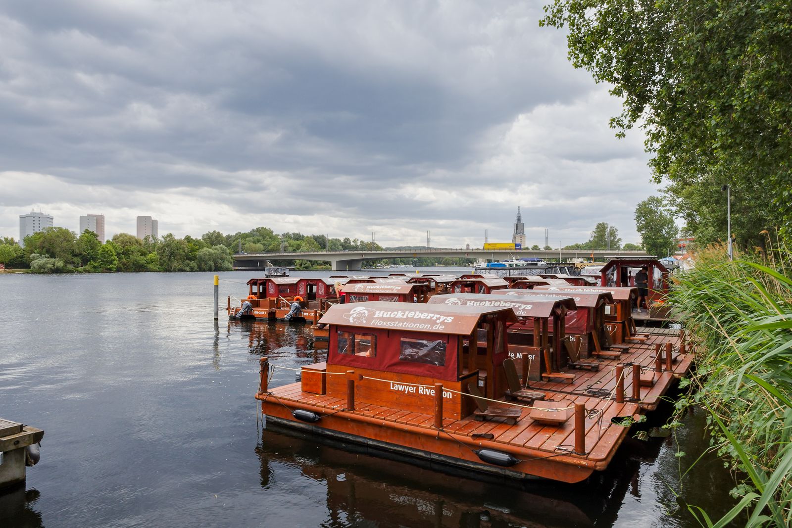 Potsdam-Schiffbauergasse-Huckleberrys Floßstation