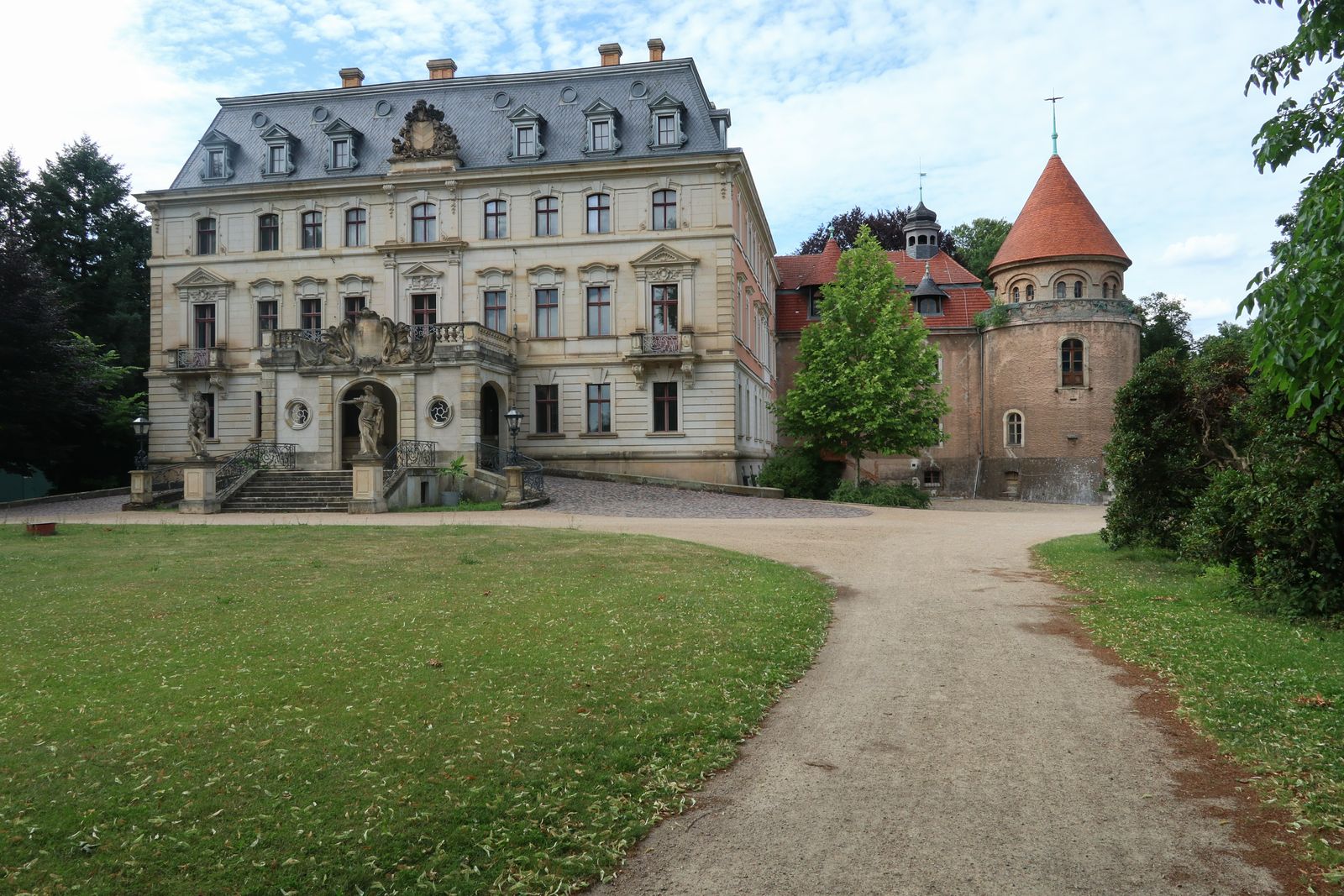 Altdoebern-Schlossfront-Anbau
