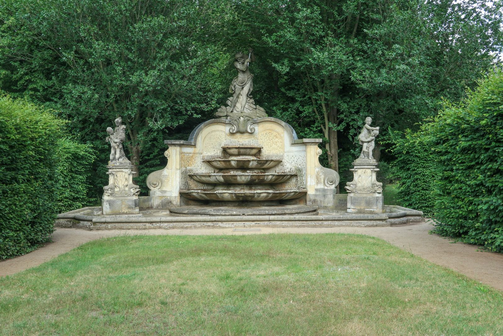 Altdoebern-Schlosspark-Wasserspiel