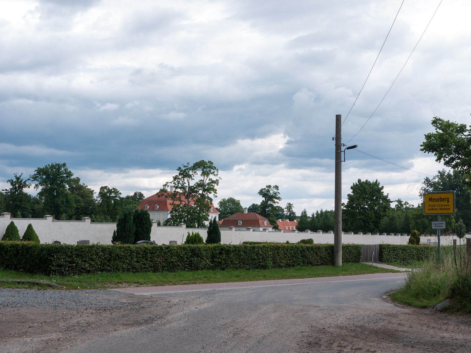 Meseberg-Schlossmauer-5