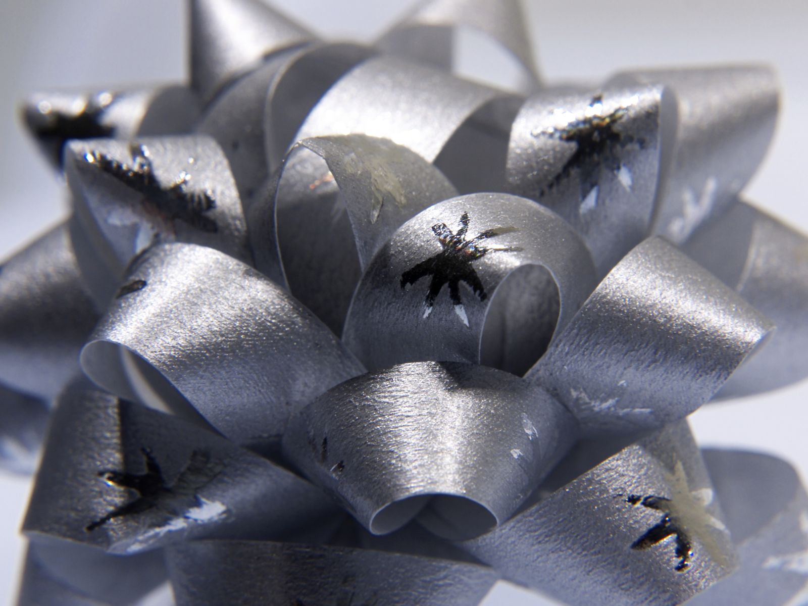 Geschenkschleife-silber